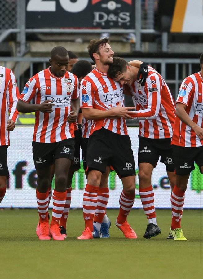 挺身而出 挺身而出