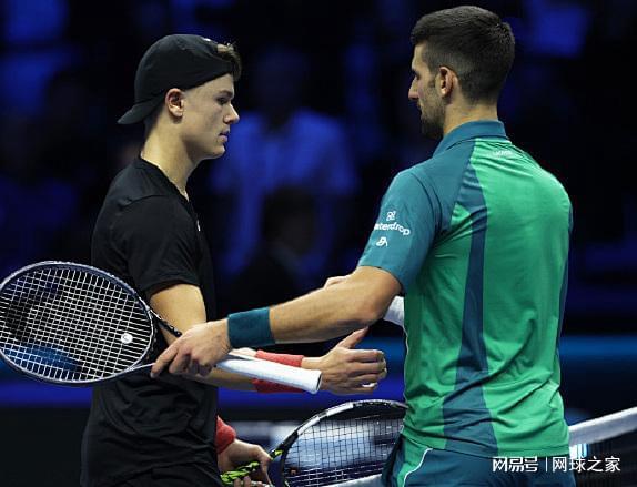 是球迷和评 是球迷和评