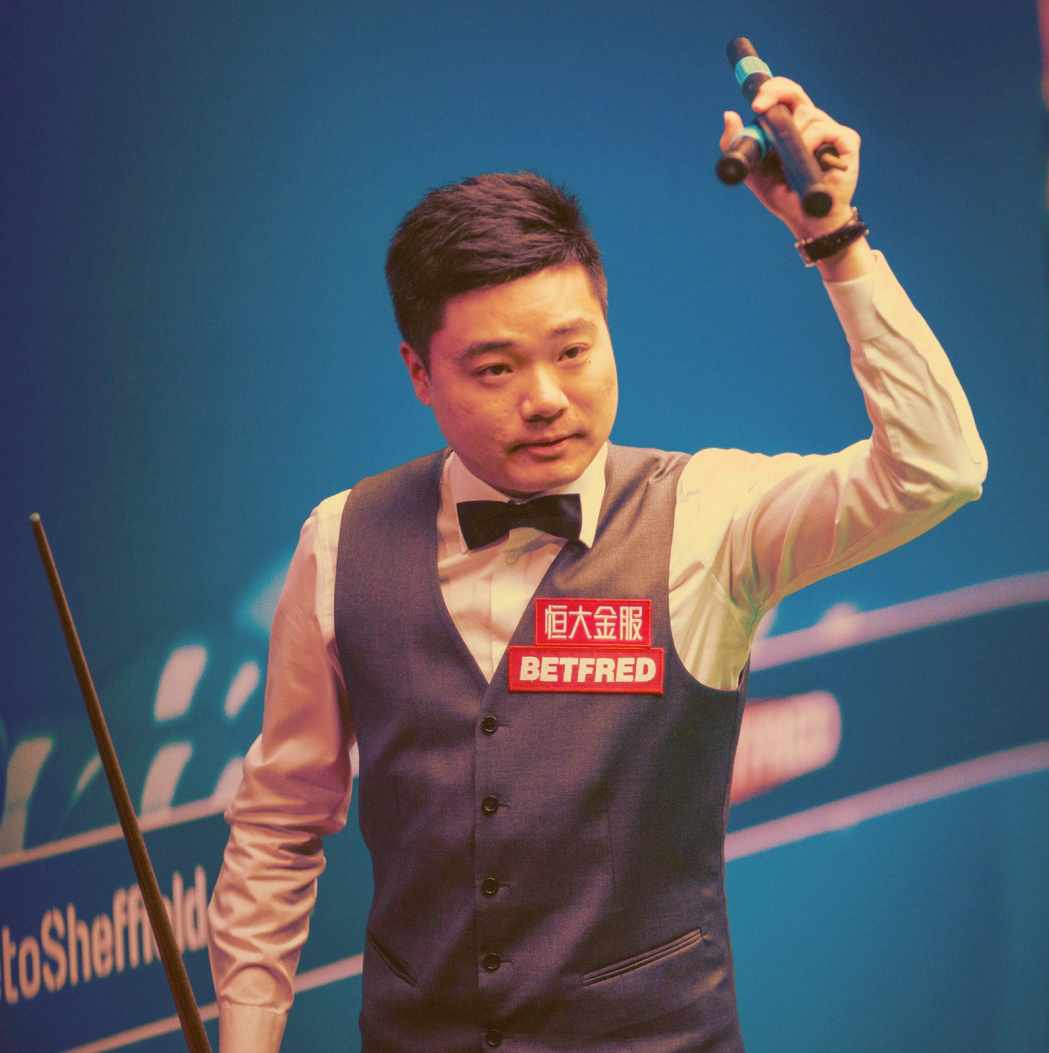 又让皮球在 又让皮球在